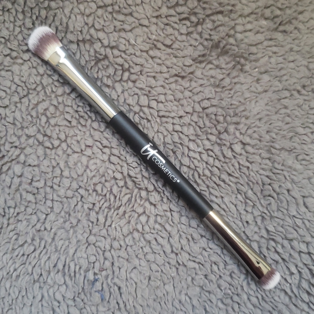 💜New💜 it Cosmetics Dual Eyeshadow No5 Brush